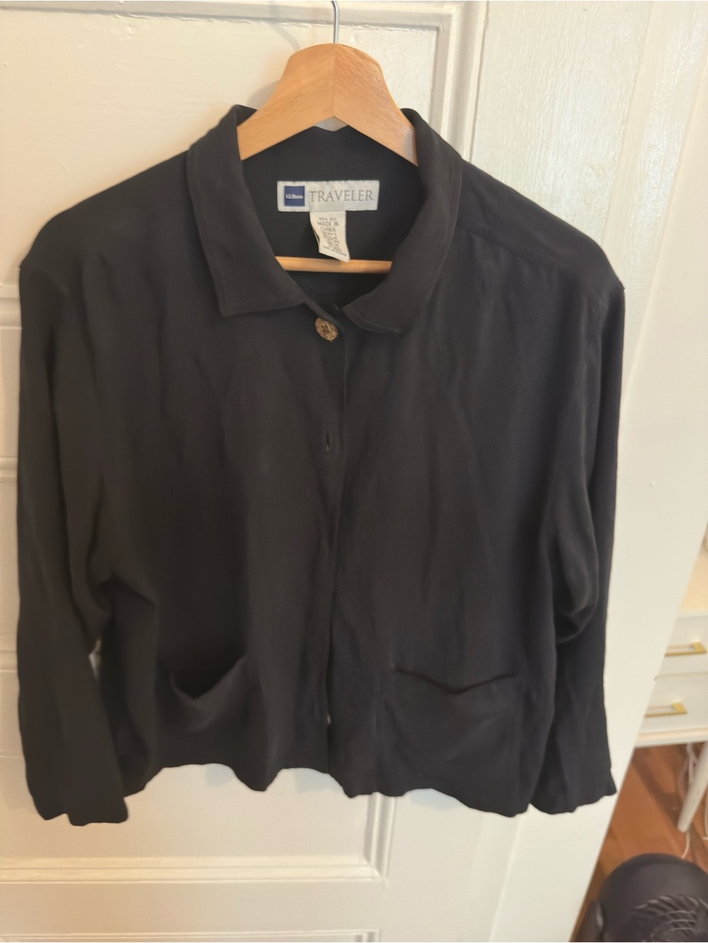 Vintage 100% Silk LL Bean Black Shirt with pockets and wooden buttons